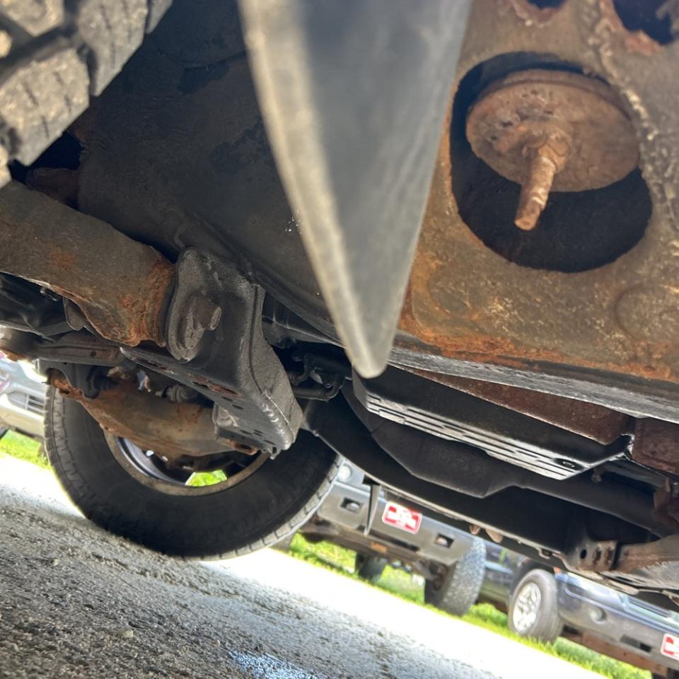 Toyota Tundra 4WD Double 164.6" 4.7L V8 SR5 (Natl 2007