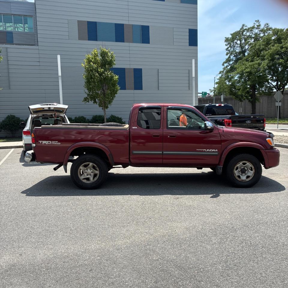 Toyota Tundra AccessCab V8 SR5 4WD Stepside (Natl 2003