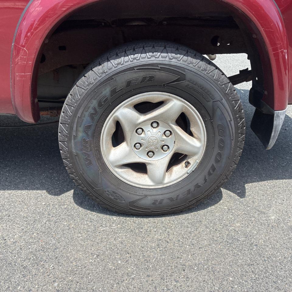 Toyota Tundra AccessCab V8 SR5 4WD Stepside (Natl 2003
