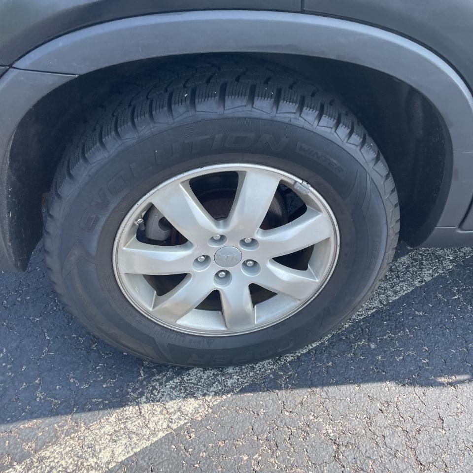 Kia Sorento 2WD 4dr I4-GDI LX 2013