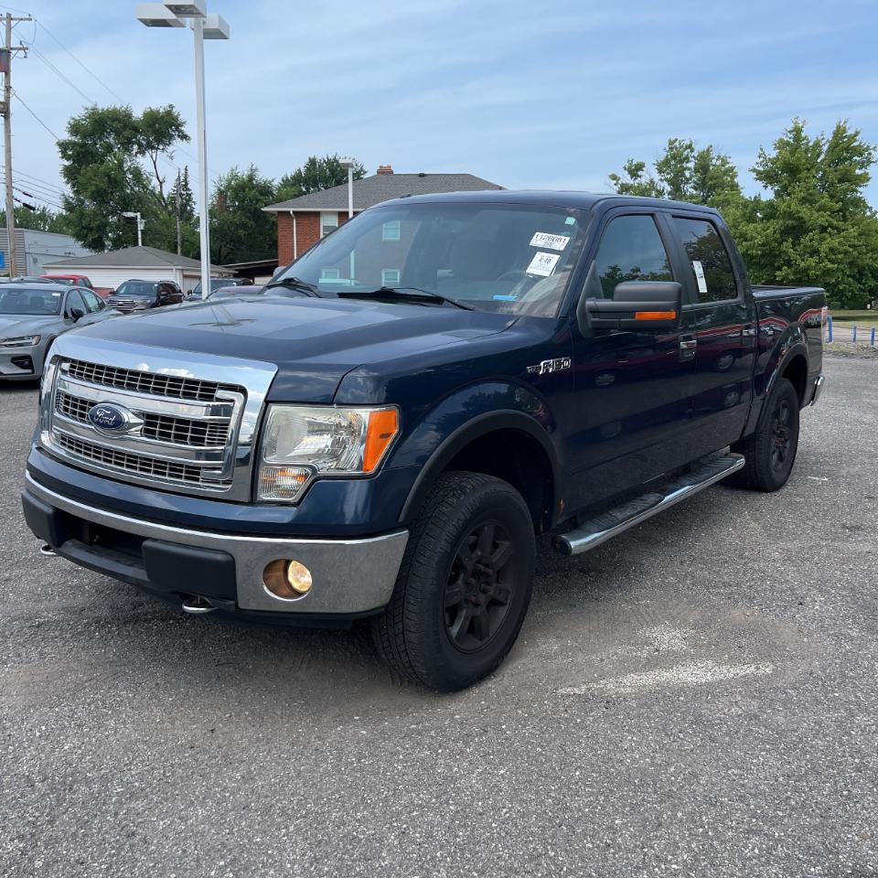 Ford F-150 4WD SuperCrew 145" XL 2013