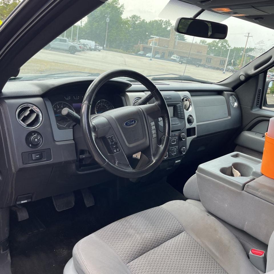 Ford F-150 4WD SuperCrew 145" XL 2013