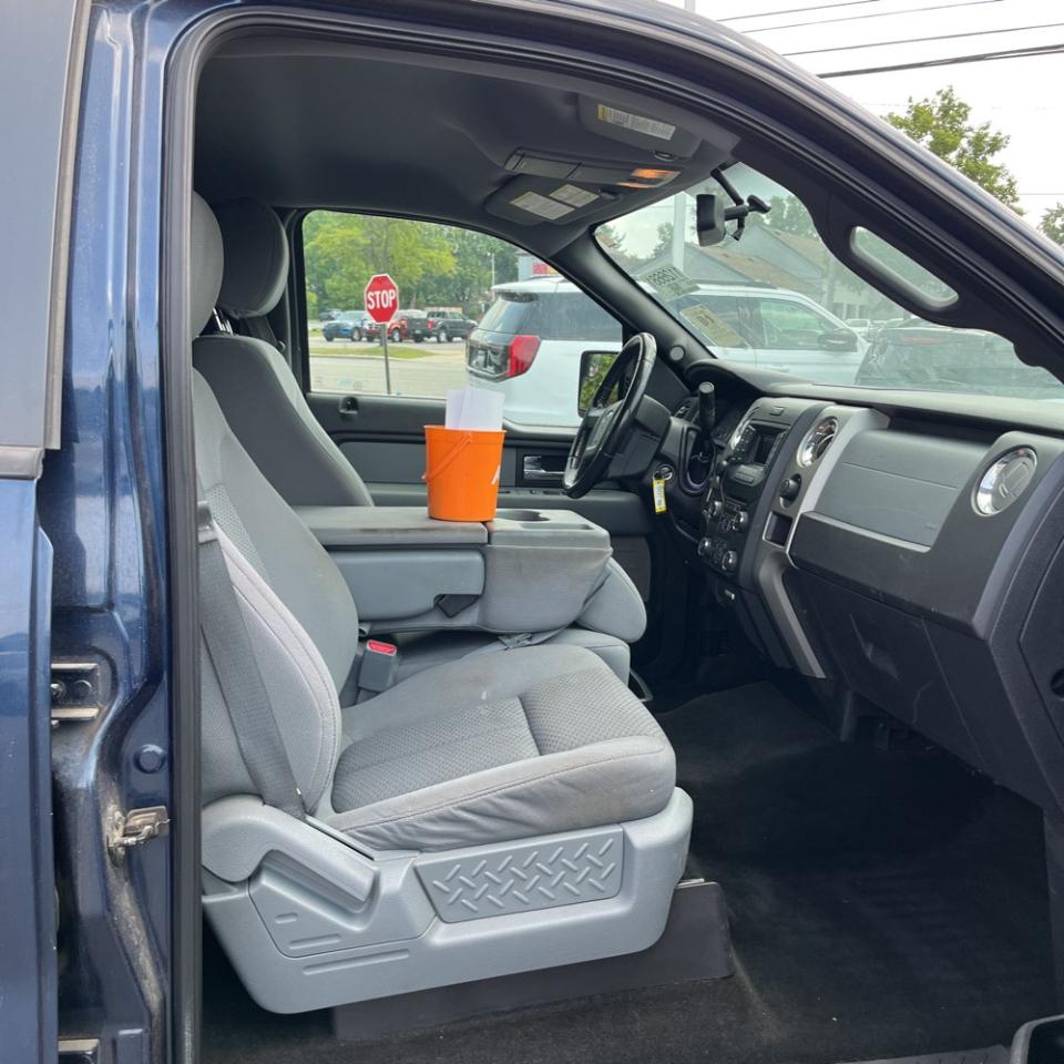 Ford F-150 4WD SuperCrew 145" XL 2013