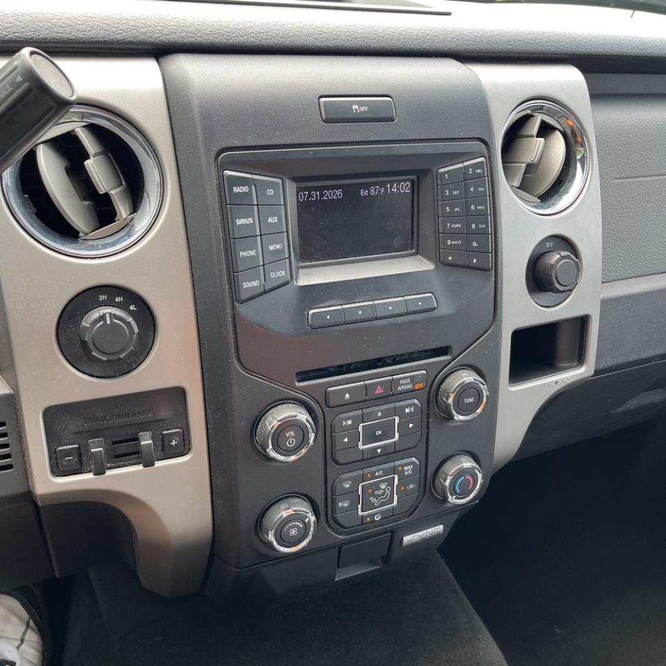 Ford F-150 4WD SuperCrew 145" XL 2013