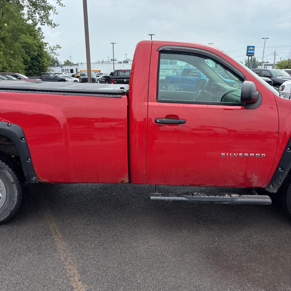 Chevrolet Silverado 1500 4WD Reg Cab 133.0" Work Truck 2012