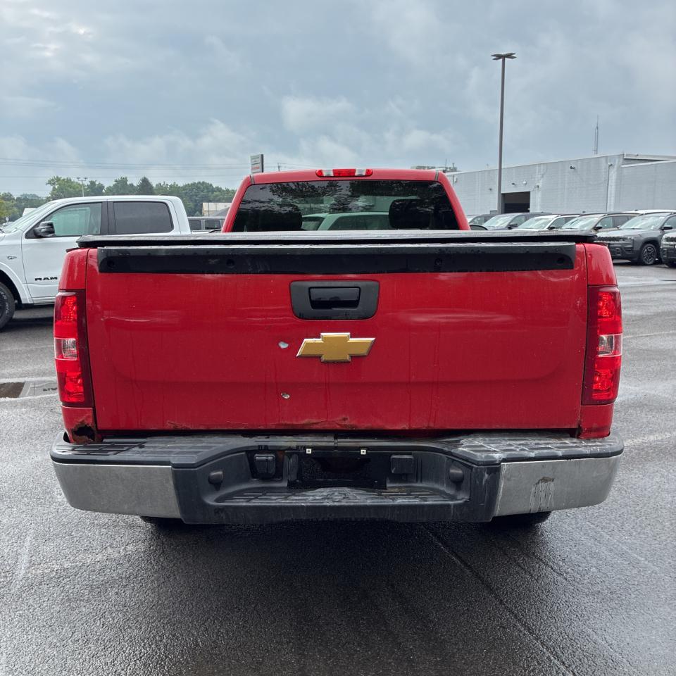 Chevrolet Silverado 1500 4WD Reg Cab 133.0" Work Truck 2012