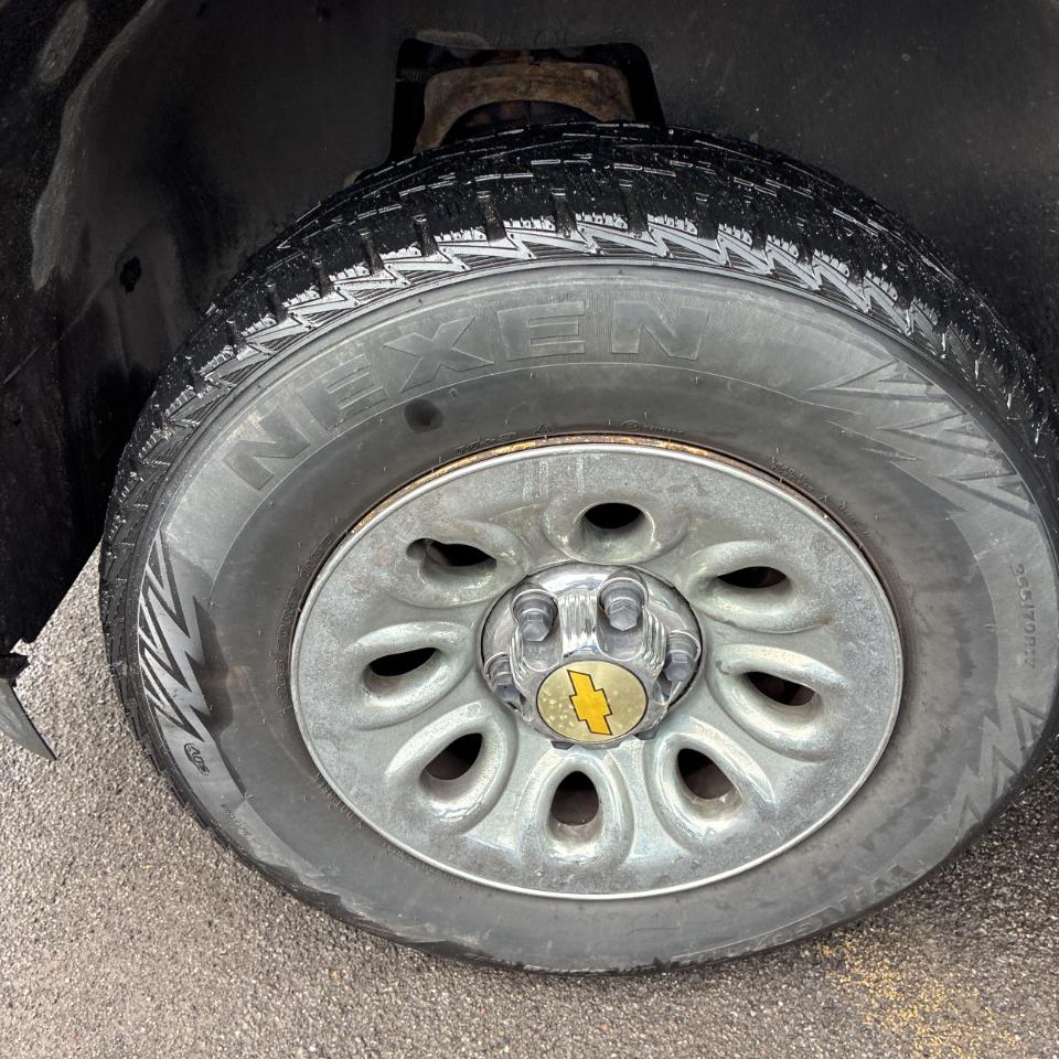 Chevrolet Silverado 1500 4WD Reg Cab 133.0" Work Truck 2012