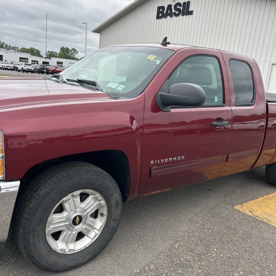 Chevrolet Silverado 1500 4WD Ext Cab 143.5" LT 2013