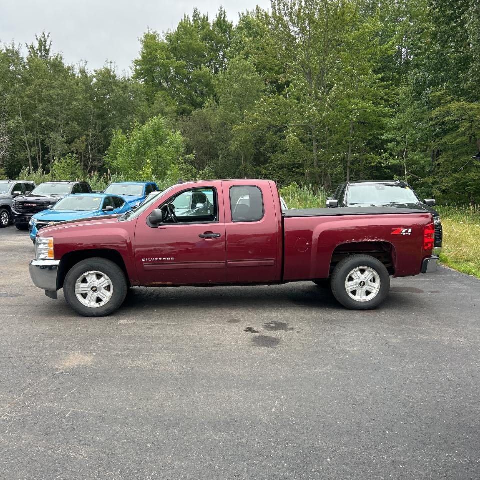 Chevrolet Silverado 1500 4WD Ext Cab 143.5" LT 2013