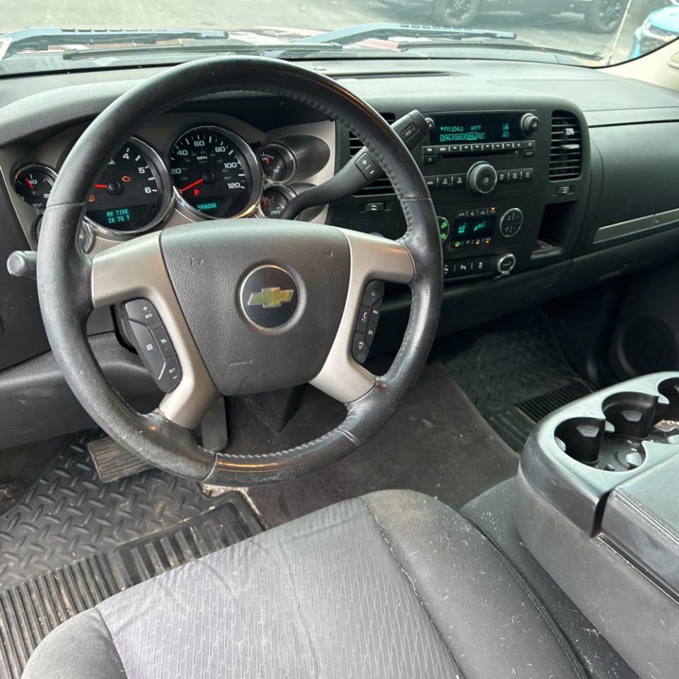 Chevrolet Silverado 1500 4WD Ext Cab 143.5" LT 2013