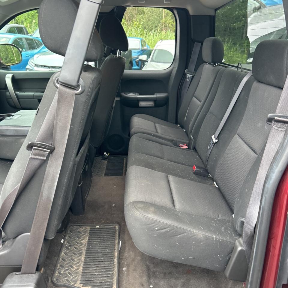 Chevrolet Silverado 1500 4WD Ext Cab 143.5" LT 2013