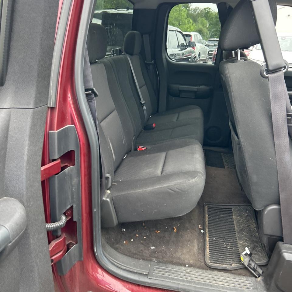 Chevrolet Silverado 1500 4WD Ext Cab 143.5" LT 2013