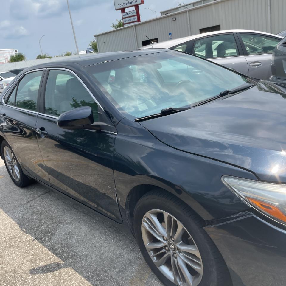 Toyota Camry XLE Auto (Natl) 2017