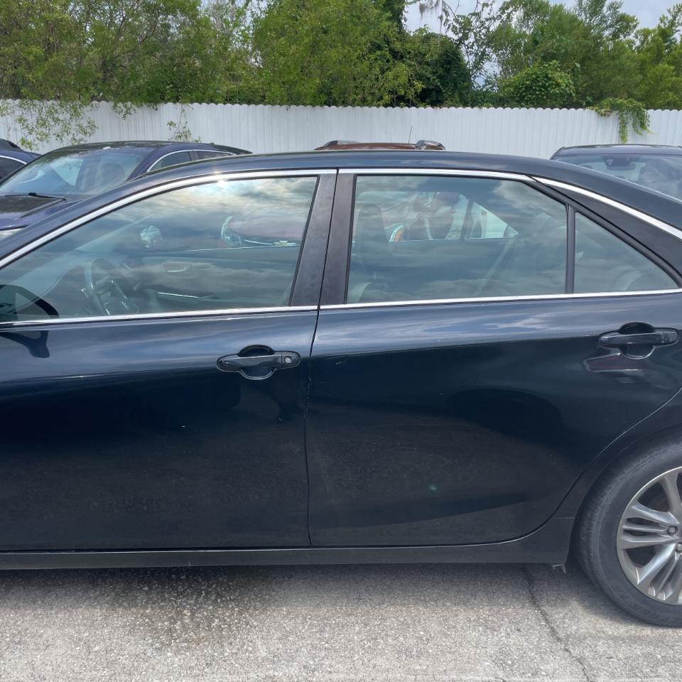 Toyota Camry XLE Auto (Natl) 2017