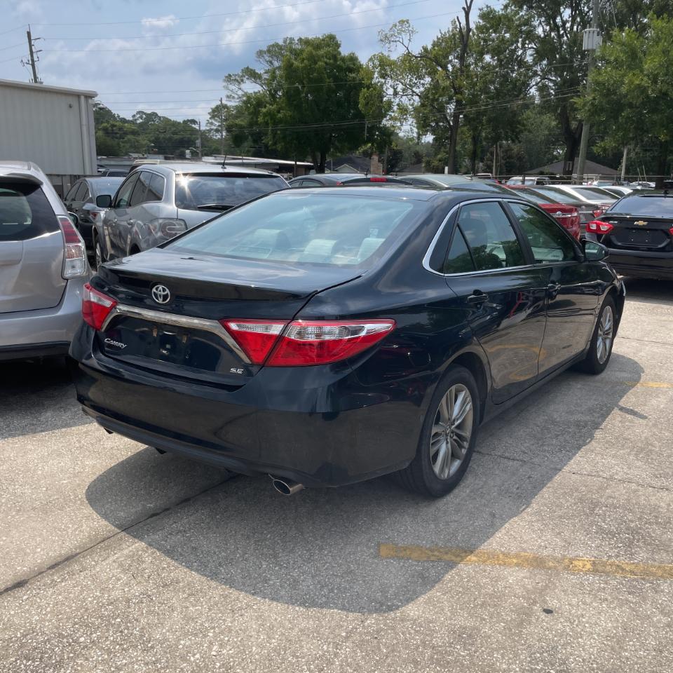Toyota Camry XLE Auto (Natl) 2017