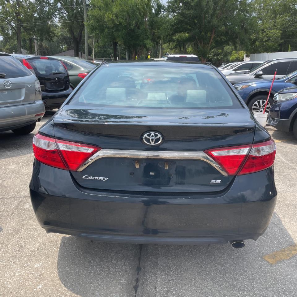 Toyota Camry XLE Auto (Natl) 2017