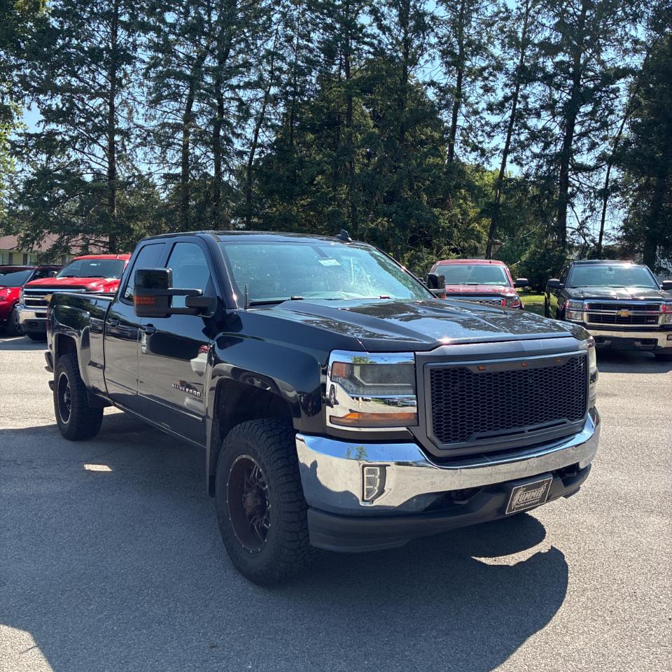 Chevrolet Silverado 1500 4WD Double Cab 143.5" LT w/1LT 2016