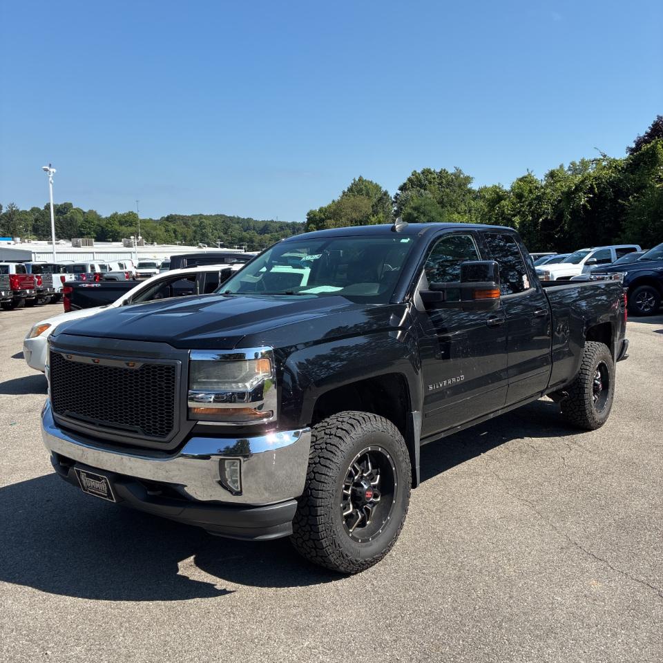 Chevrolet Silverado 1500 4WD Double Cab 143.5" LT w/1LT 2016