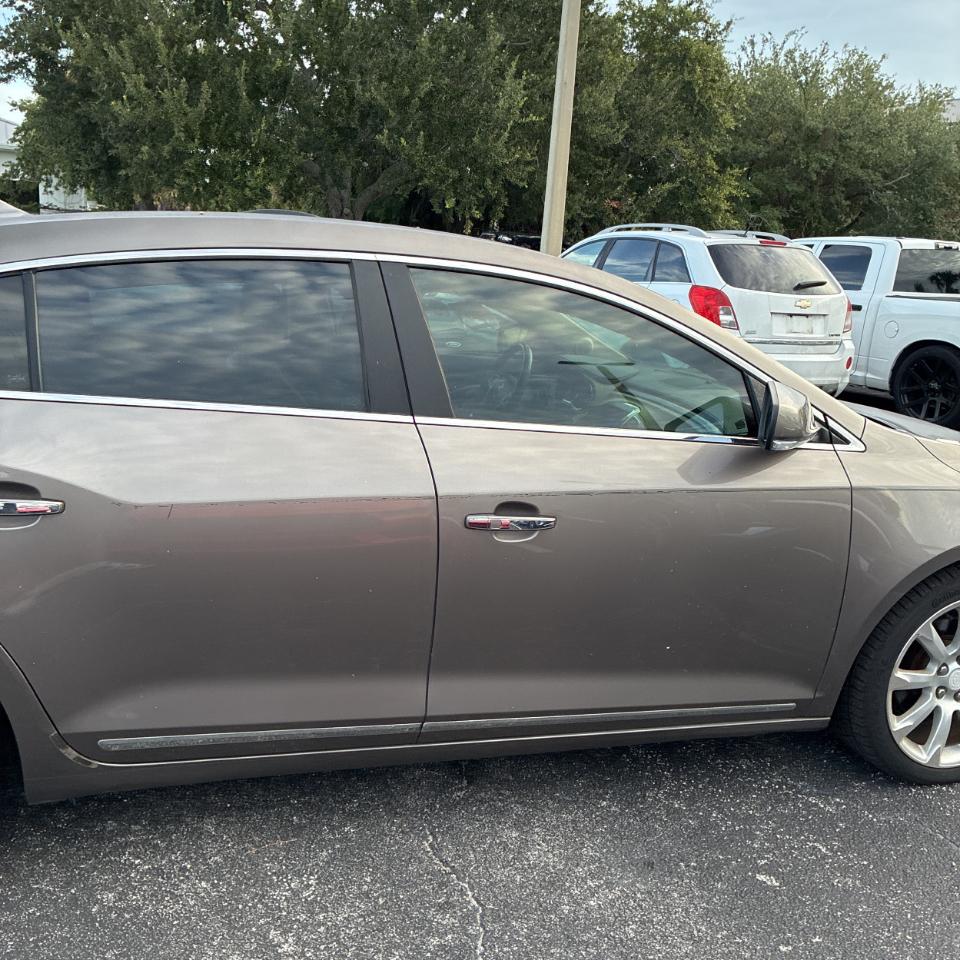 Buick LaCrosse 4dr Sdn CXS 3.6L 2010