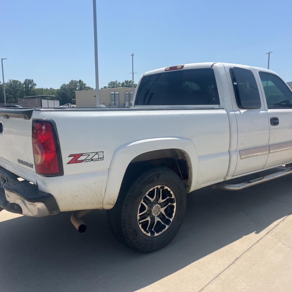 Chevrolet Silverado 1500 Ext Cab 143.5" WB 4WD Z71 2004