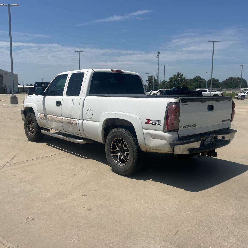 Chevrolet Silverado 1500 Ext Cab 143.5" WB 4WD Z71 2004