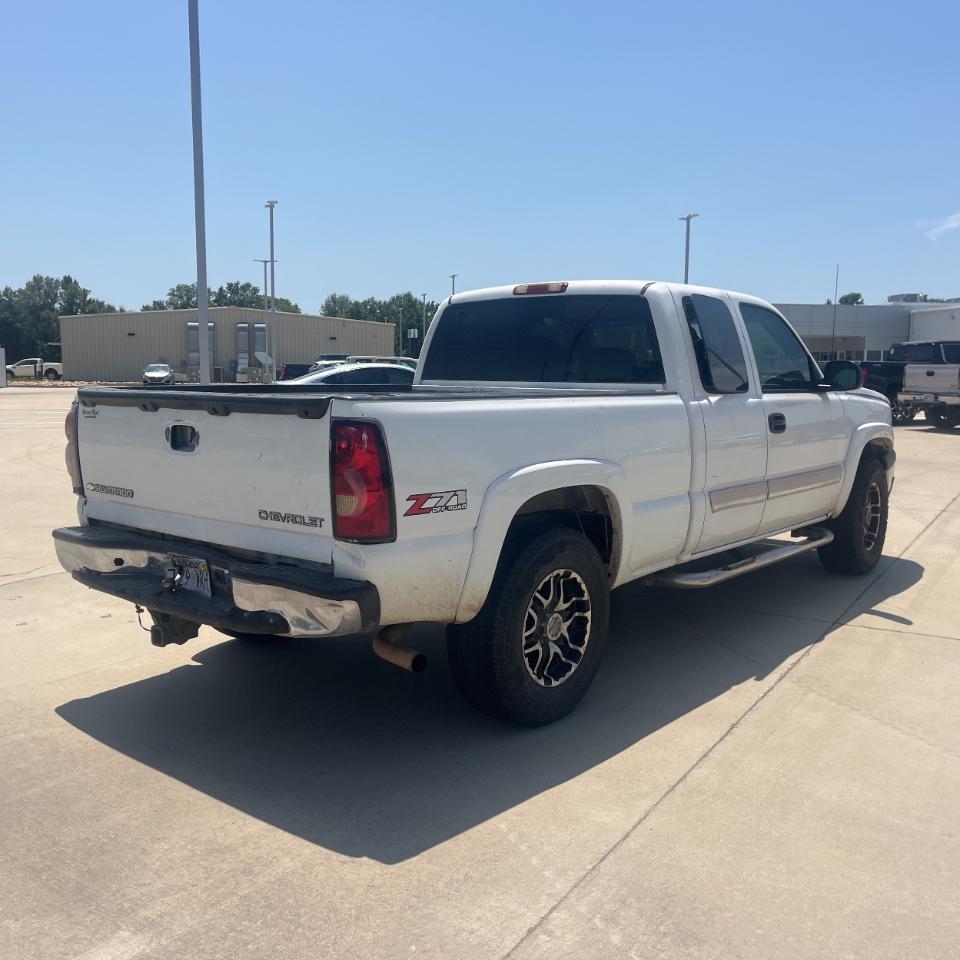 Chevrolet Silverado 1500 Ext Cab 143.5" WB 4WD Z71 2004