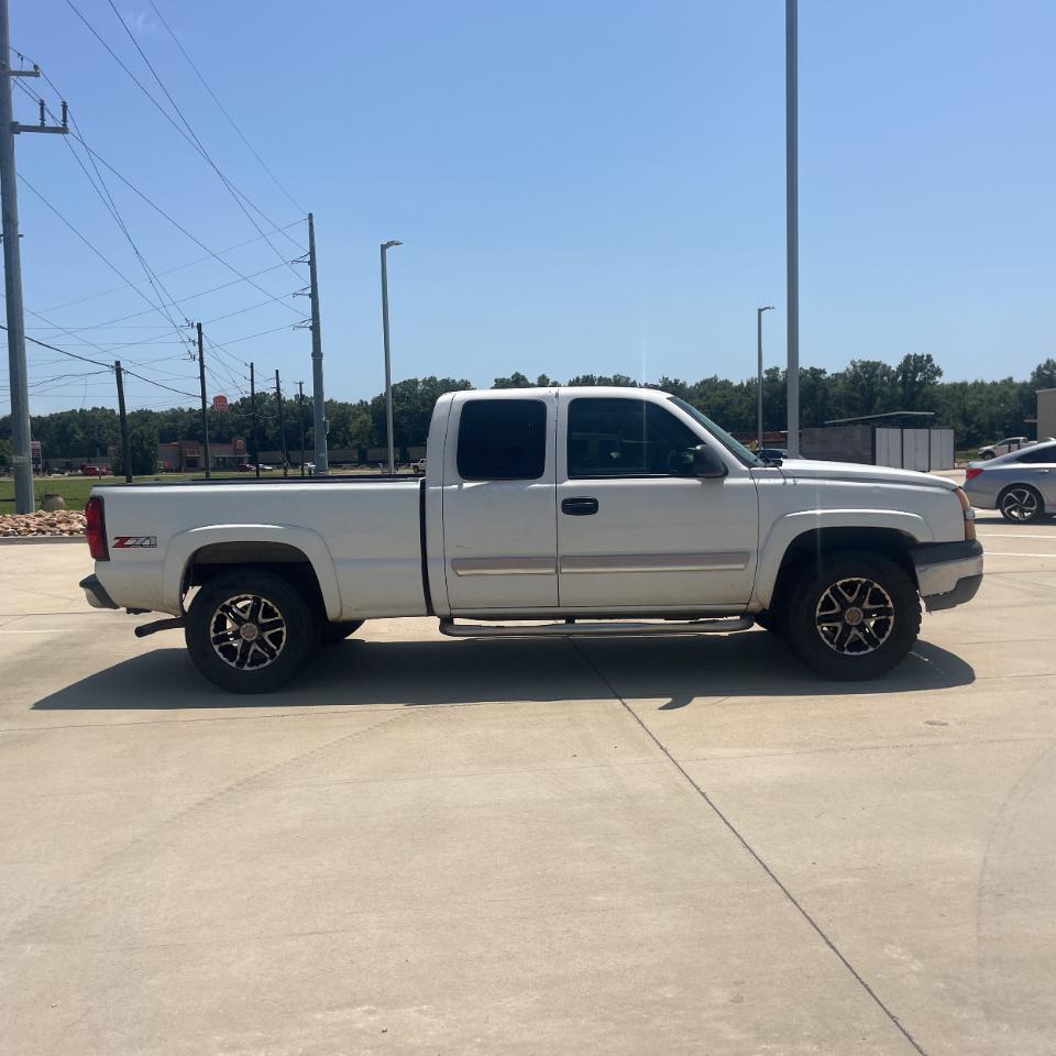 Chevrolet Silverado 1500 Ext Cab 143.5" WB 4WD Z71 2004