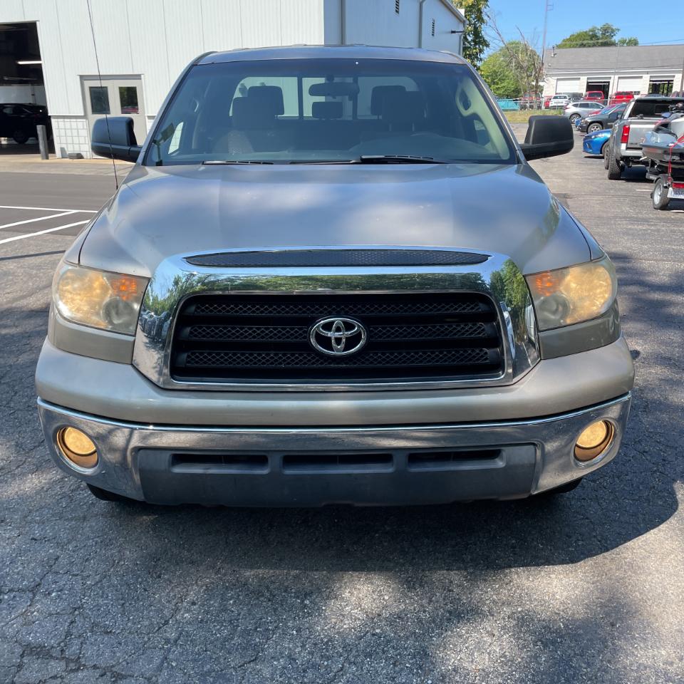 Toyota Tundra 4WD Truck Dbl 5.7L V8 6-Spd AT (Natl) 2008