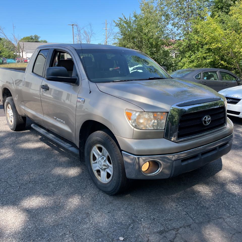 Toyota Tundra 4WD Truck Dbl 5.7L V8 6-Spd AT (Natl) 2008