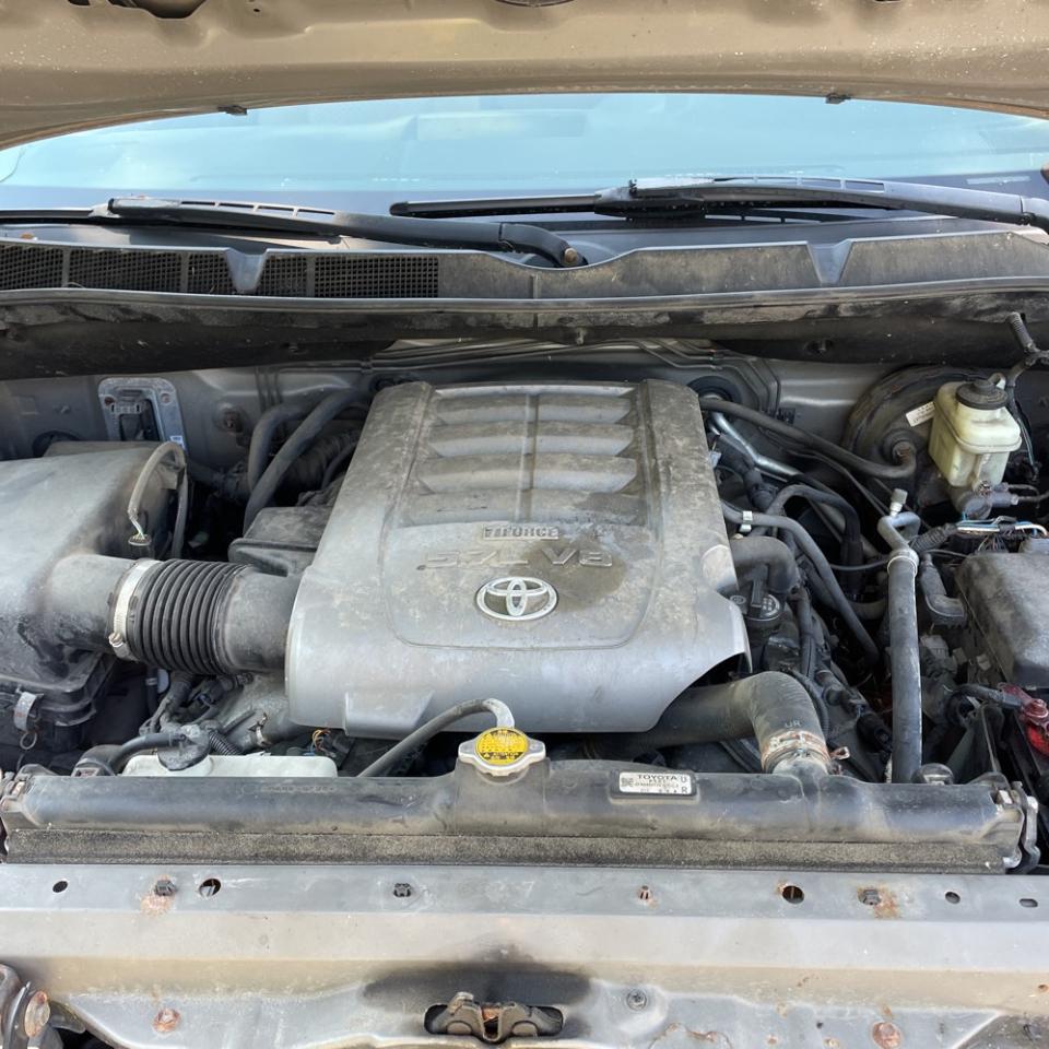 Toyota Tundra 4WD Truck Dbl 5.7L V8 6-Spd AT (Natl) 2008
