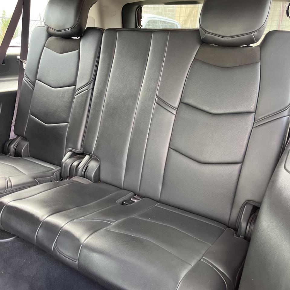 Cadillac Escalade ESV 4WD 4dr Luxury Collection 2016