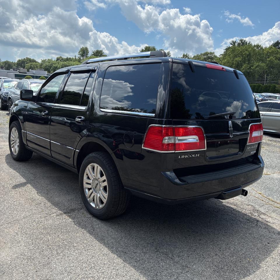 Lincoln Navigator 4WD 4dr 2013