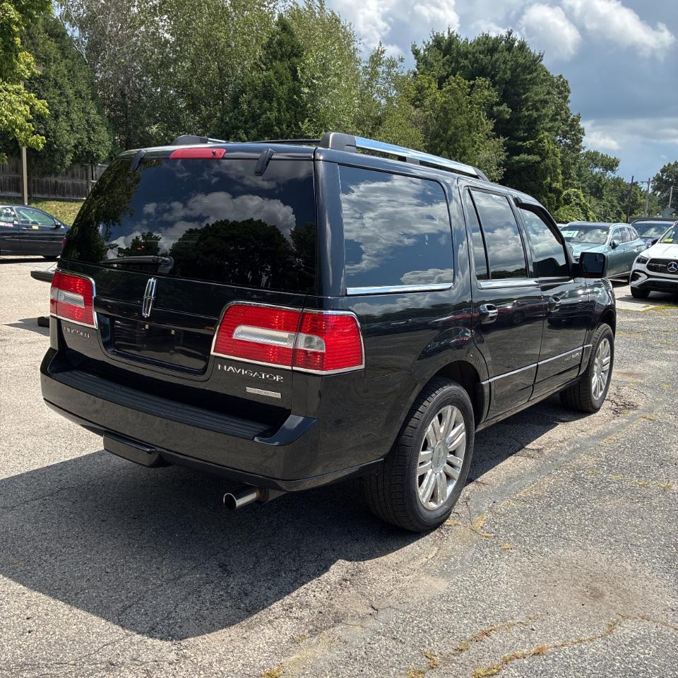 Lincoln Navigator 4WD 4dr 2013