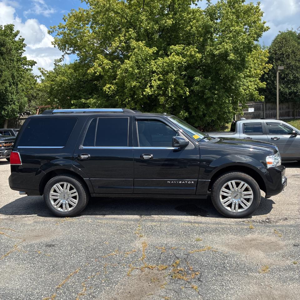 Lincoln Navigator 4WD 4dr 2013