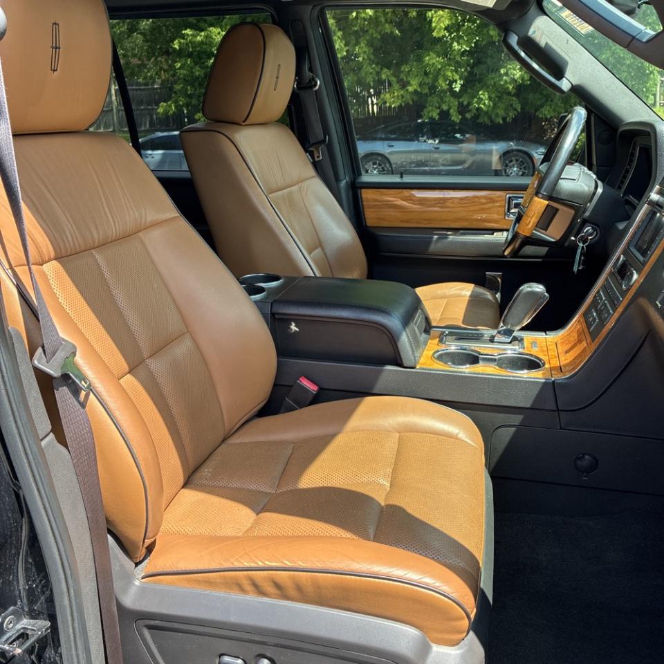Lincoln Navigator 4WD 4dr 2013