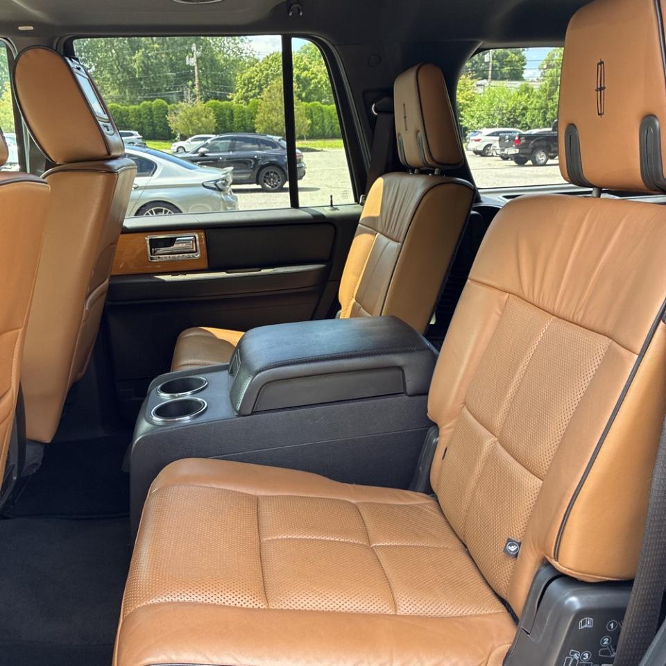 Lincoln Navigator 4WD 4dr 2013