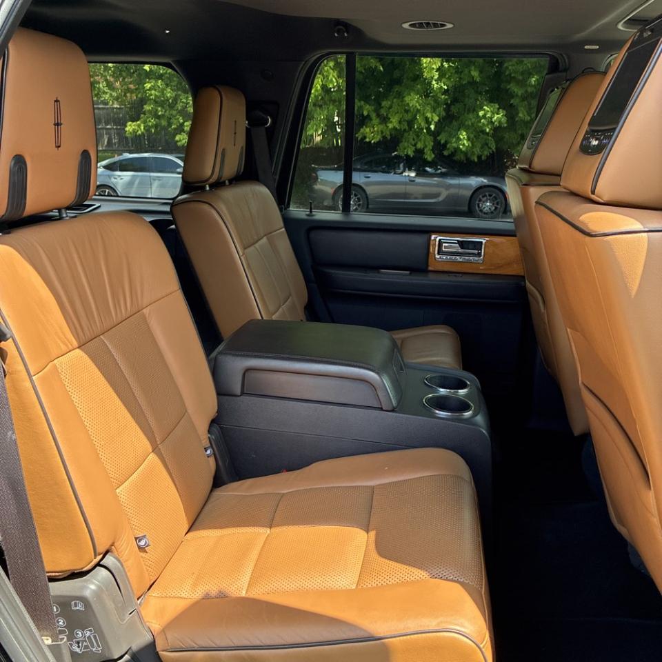 Lincoln Navigator 4WD 4dr 2013