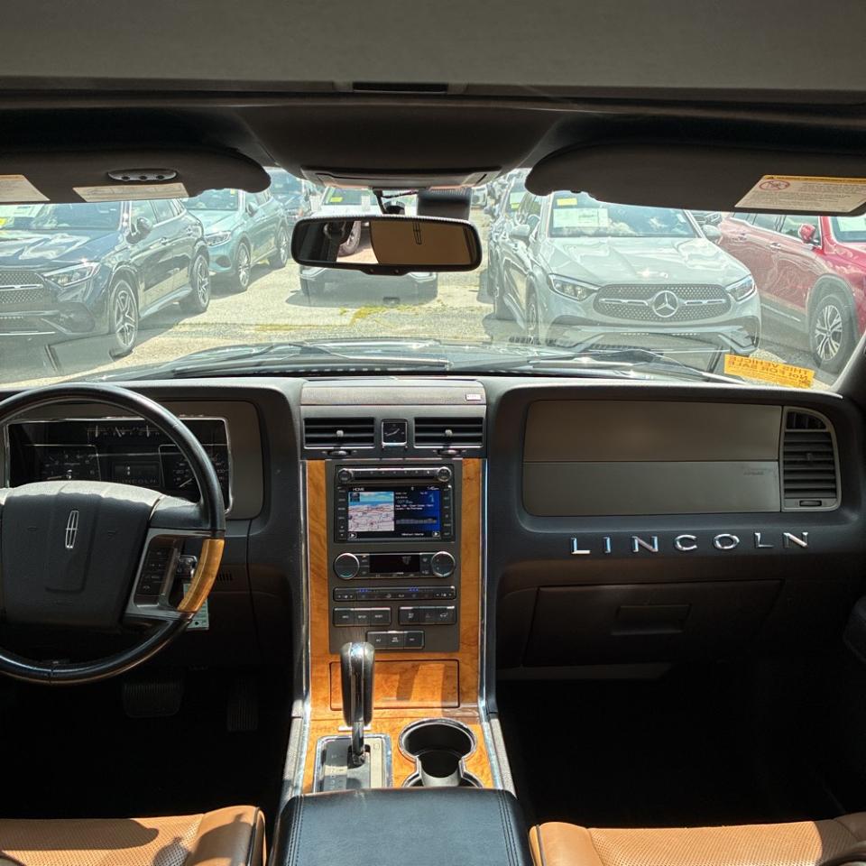 Lincoln Navigator 4WD 4dr 2013