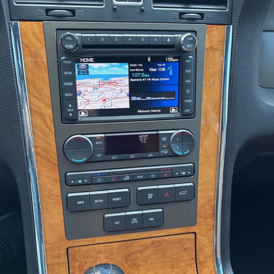 Lincoln Navigator 4WD 4dr 2013