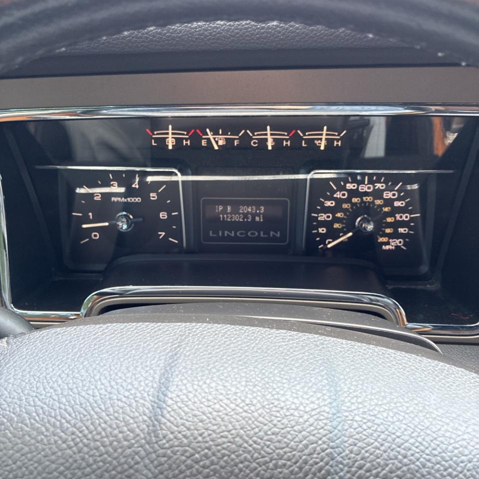 Lincoln Navigator 4WD 4dr 2013