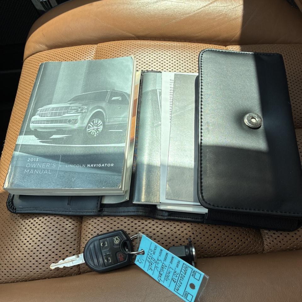 Lincoln Navigator 4WD 4dr 2013