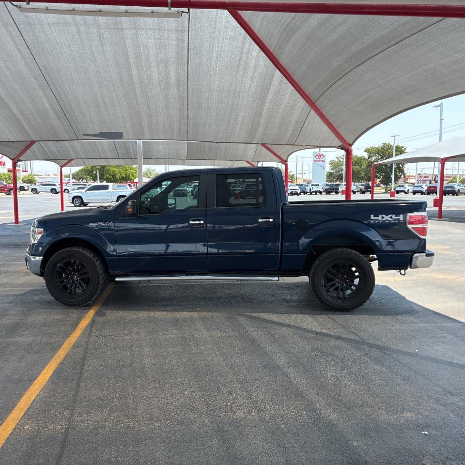 Ford F-150 4WD SuperCrew 145" XL 2014