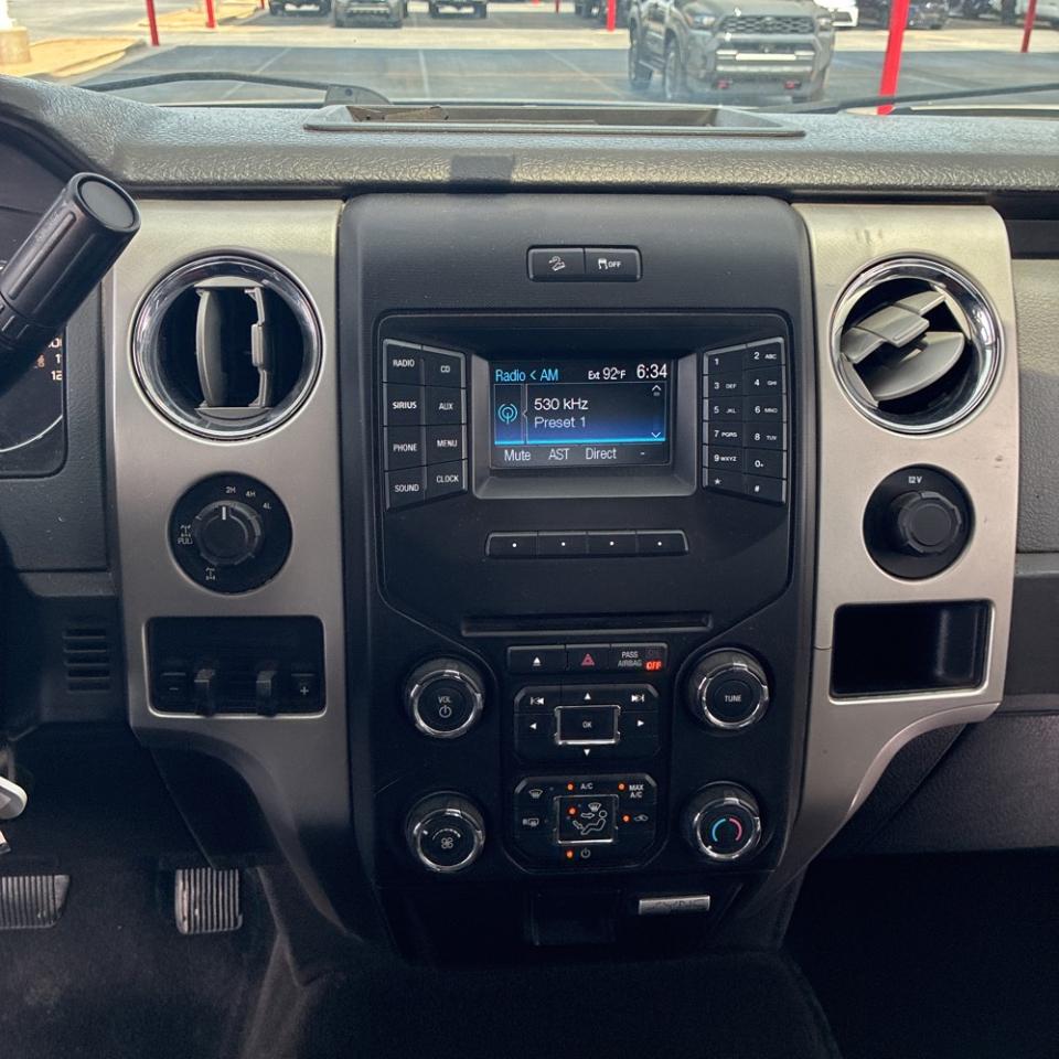 Ford F-150 4WD SuperCrew 145" XL 2014