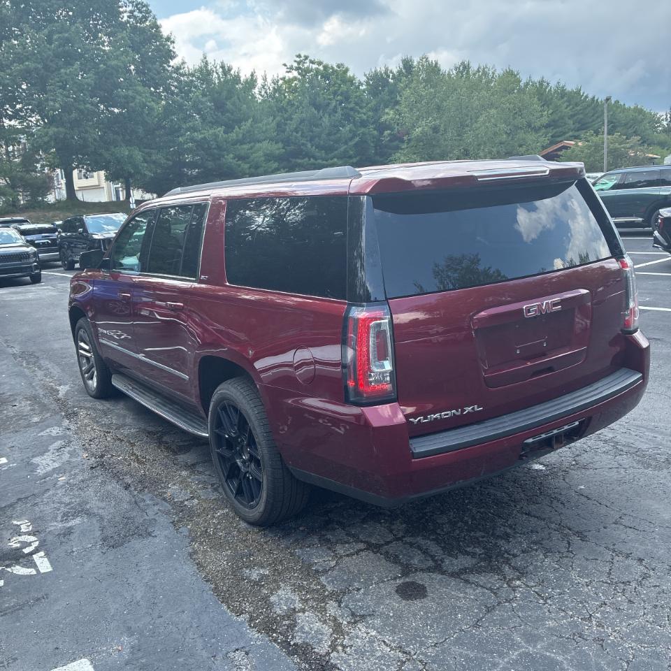 GMC Yukon XL 4WD 4dr SLT 2018