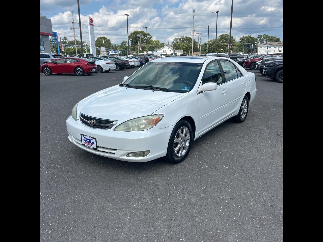 Toyota Camry 4dr Sdn LE Auto (Natl) 2004