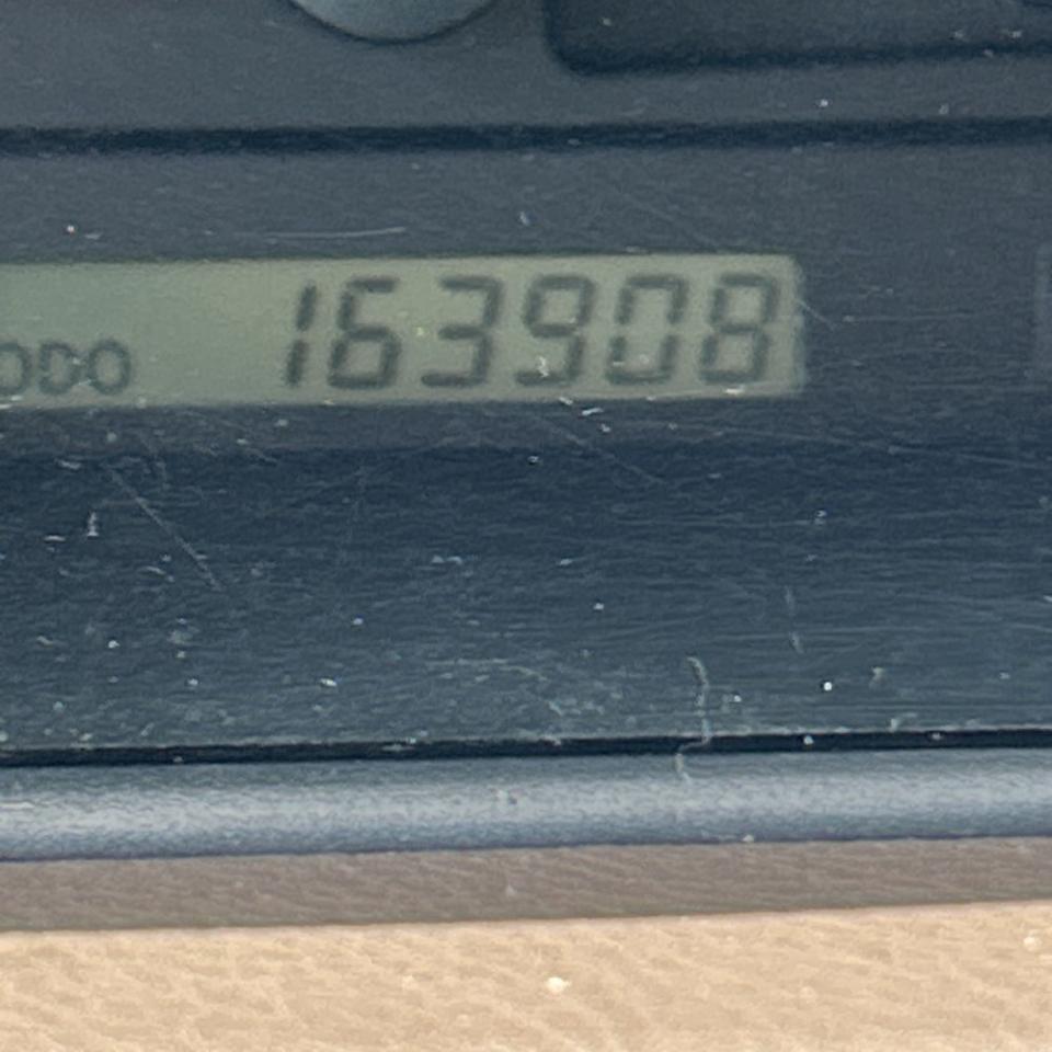 Toyota Camry 4dr Sdn LE Auto (Natl) 2004