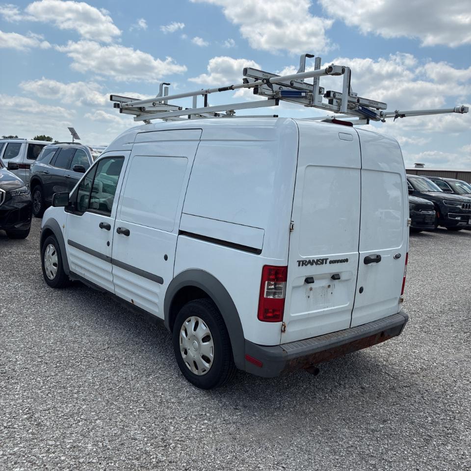 Ford Transit Connect 114.6" XL w/o side or rear door glass 2011