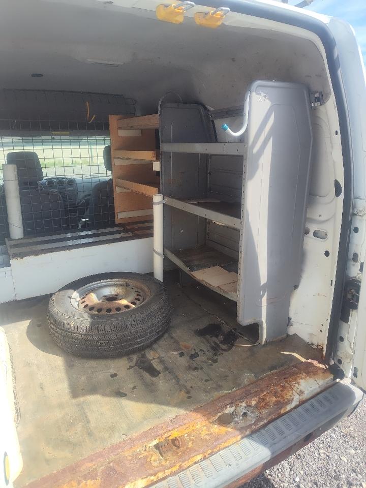 Ford Transit Connect 114.6" XL w/o side or rear door glass 2011