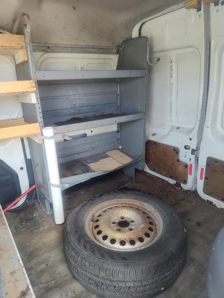 Ford Transit Connect 114.6" XL w/o side or rear door glass 2011