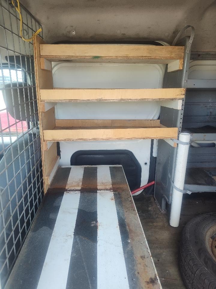 Ford Transit Connect 114.6" XL w/o side or rear door glass 2011